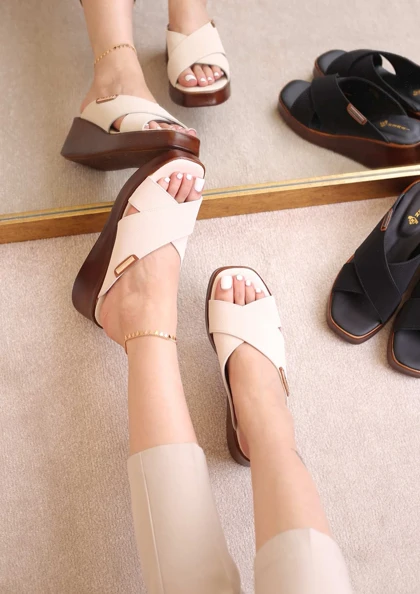 کفش صندل زنانه سحرناز 1023