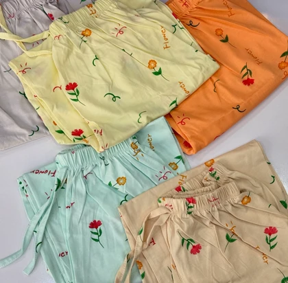 شلوارک راحتی گل