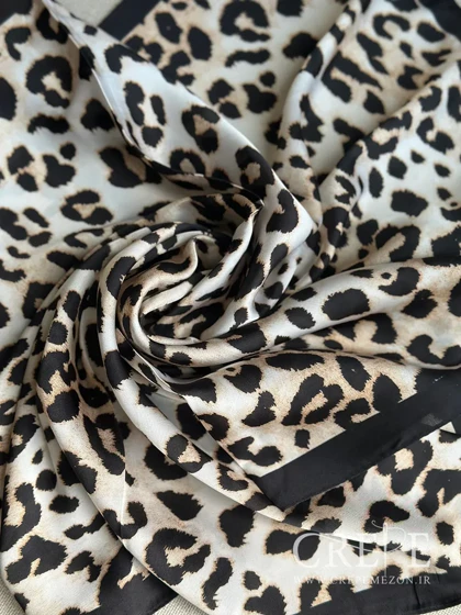 مینی اسکارف طرحدار