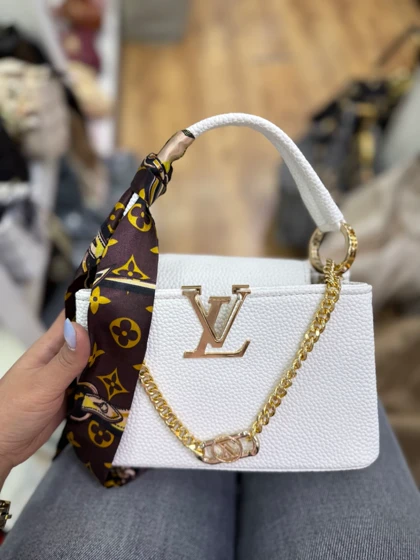 کیف دوشی زنانه مدل LV اسکارف دار