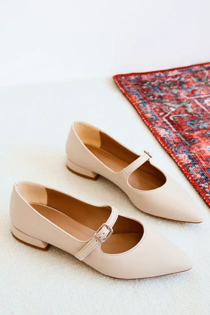 کفش پاشنه‌بلند کلاسیک زنانه polka-store polka-store