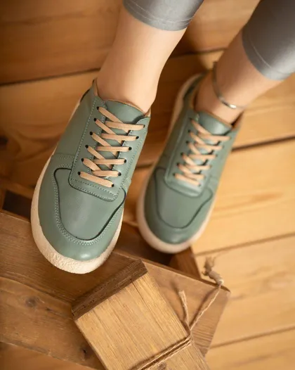 کفش کتانی زنانه آوینا