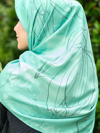 روسری نخ نیلوفر آبی