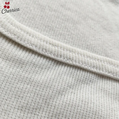 کراپ آستین بلند یقه خشتی سفید