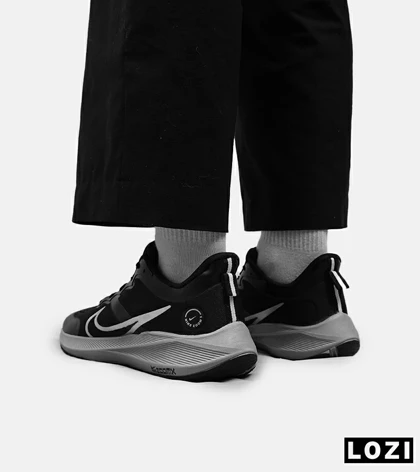 کفش کتانی مردانه مشکی طوسی NIKE AIR zoomx