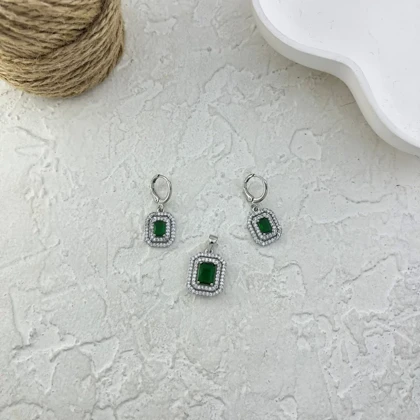 نیم‌ست زنانه مدل امرالد آمور طرح زمرد نگین‌دار