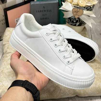 ونس زنانه رنگ سفید vans