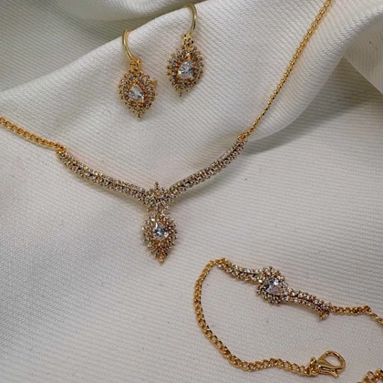 سرویس کامل برند شین مدل «اشک الماس» | نگین تک سولیتر با گارانتی 1 ساله