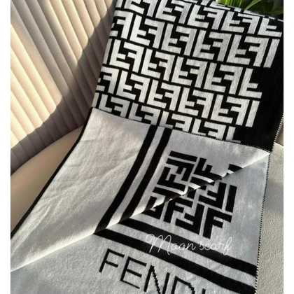 شال رودوشی بافت زنانه مستر کوالتی طرح فندی FENDI