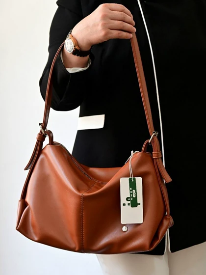 کیف دوشی زنانه بنو مدل ماتیسا کد BENO 4756