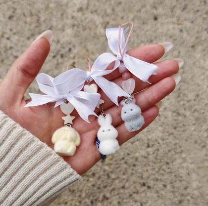 فون چارم خرگوش کیوت با سنگ طبیعی🐰✨
