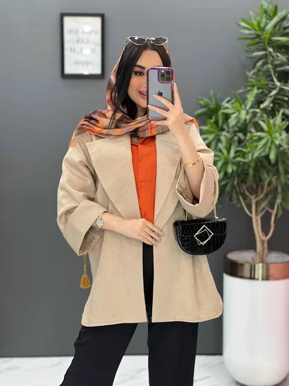 مانتو یقه دوبل آستین پاکتی