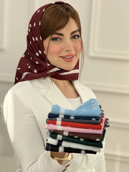 مینی اسکارف نخی خال‌خالی