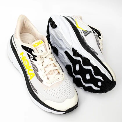 کتانی هوکا وان باندی کرمی hoka one bondi کد 275773