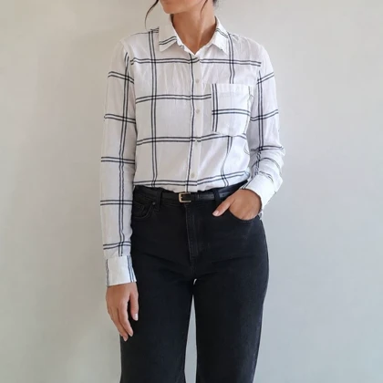 شومیز نخی سفید چهارخانه وارداتی برند H&M اورجینال سایز 36 تا 38 کد 3364
