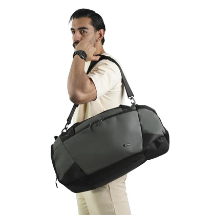 ساک ورزشی بنج مدل HSN-253300 جاکفشدار