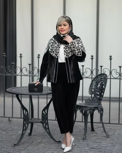 کت مخمل گلدوزی