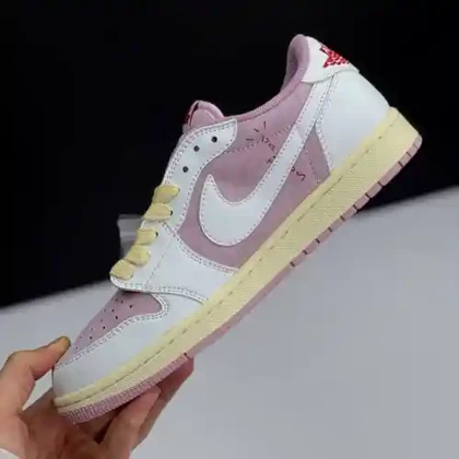 کفش نایک جردن 1 لو تراویس اسکات صورتی Nike Air Jordan 1 Low Travis Scott Pink