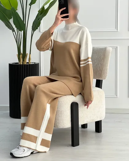 بلوز و شلوار خط‌دار بافت