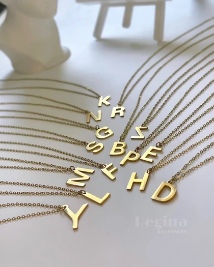 گردنبند حروف لاتین