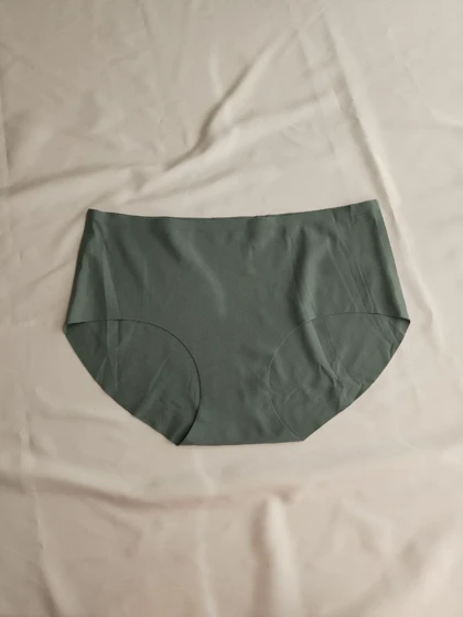 شورت لیزری فاق بلند کد: 2789