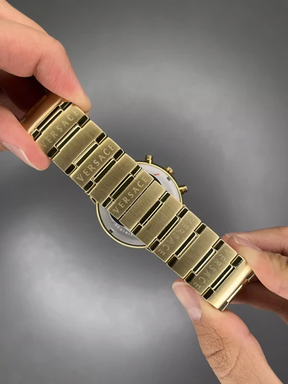 ساعت مچی ورساچه کورنوگراف طلایی صفحه سبز Versace Greca