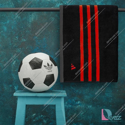 حوله ورزشی adidas مشکی، قرمز بزرگ