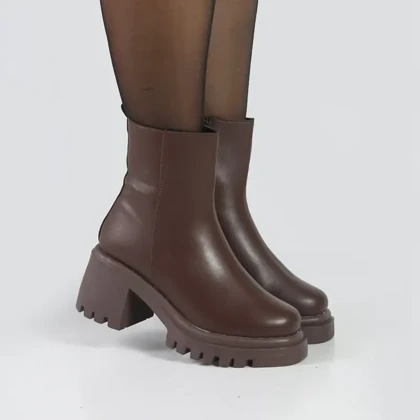 بوت و نیم بوت زنانه و دخترانه مدل بغل زیپ رنگ قهوه ای کد M903
