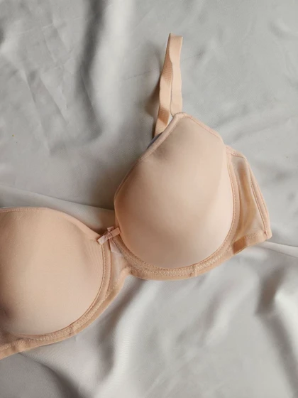 سوتین تک طرح تریومف آلمان فنردار ابرخیلی نازک برند RUMU کد: 15046