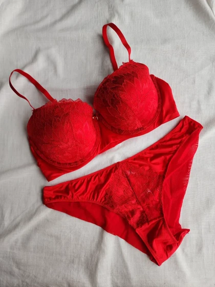 ست شورت و سوتین دانتل جکدار فنردار اروپایی AngGee کد: 5210