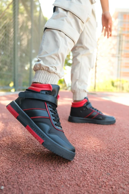 بوت و نیم بوت مردانه ریکان riccon