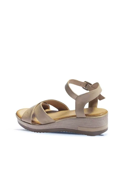 صندل زنانه bueno