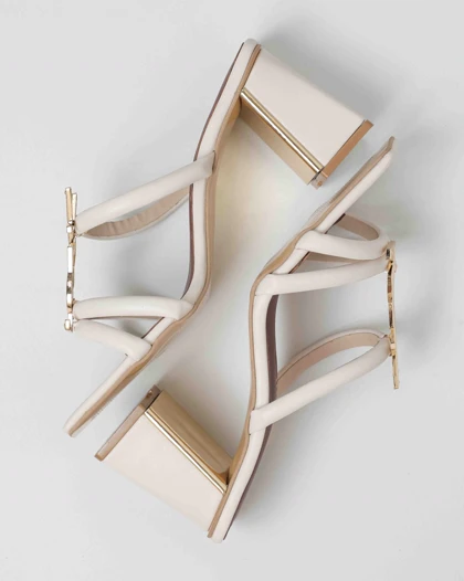 660 - پاشنه صندل وای اس ال بندی 660