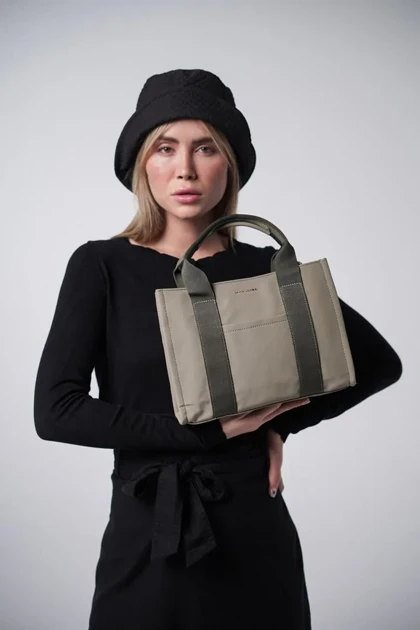 کیف دوشی زنانه دیوید جونز مدل David Jones CM7329