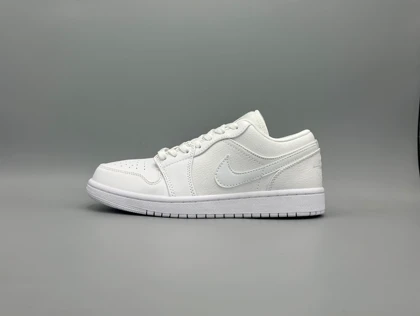 کتانی نایکی جردن1 لو سفید/Nike Air Jordan1 White
