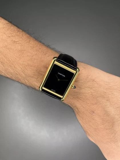 ساعت مچی کارتیه تانک صفحه مهندسی مردانه بند مشکی Cartier Tank