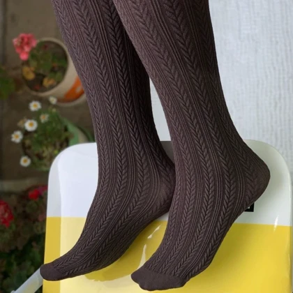 جوراب شلواری گندمی 1