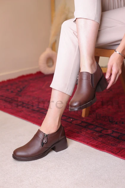 کفش پرسنلی پاشنه‌دار تیگو