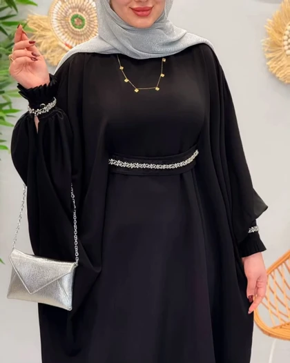عبا مزونی الیزا نیوشا