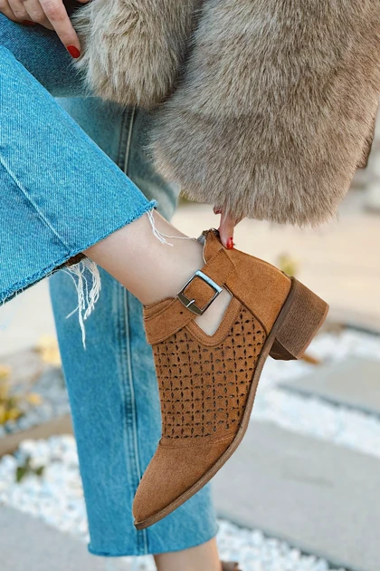 بوت بلند زنانه polka-store polka-store