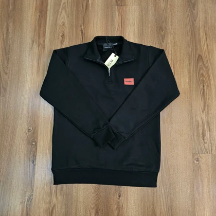 پلیور نیم زیپ طرح هوگو