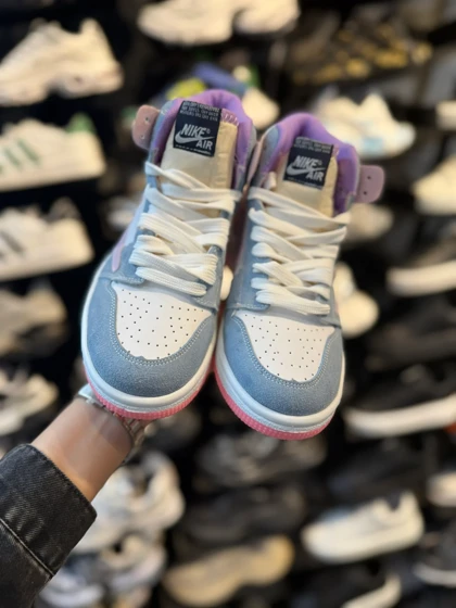 کتانی ترویس ساق‌دار صورتی