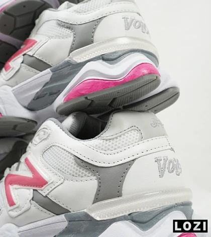 کفش کتانی زنانه طوسی سفید صورتی NEW BALANCE 9060