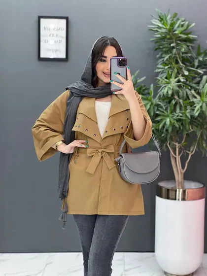 مانتو یقه پرچی سرشونه بنددار