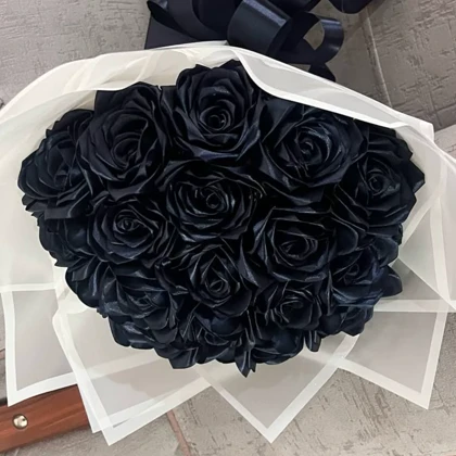 گل رز جاودان 14 شاخه مشکی