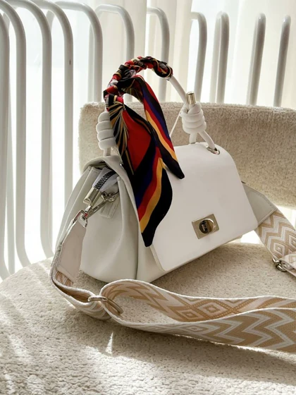 کیف جلو قفل نواری 3415