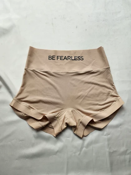 شورت نیم پا لیزری بدون درز کد: 11891