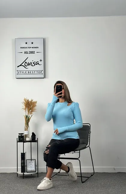 بلوز سرشونه چین اشکی