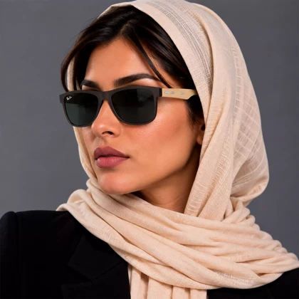 عینک آفتابی ری بن فریم مستطیل دسته چوبی RB 8302/1