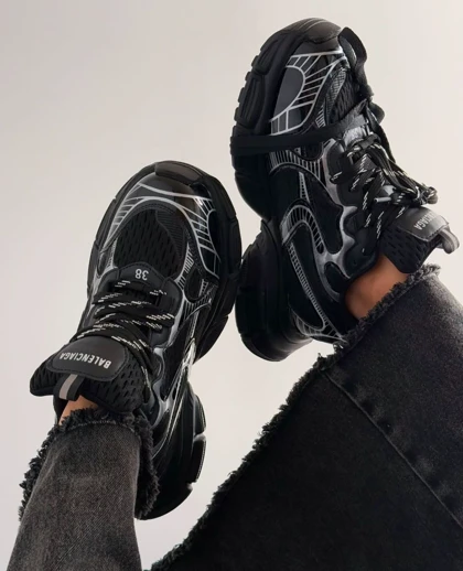 کتانی دخترانه بالانسیگا 3XLمشکی نقره ای